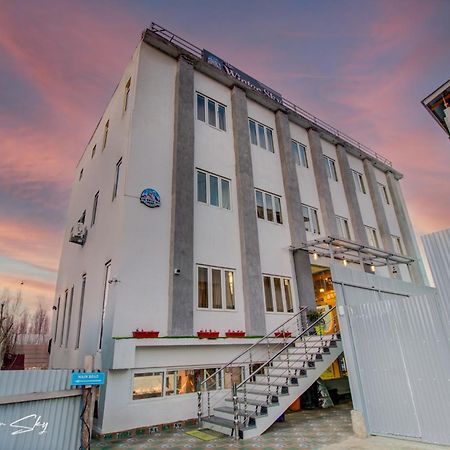 Hotel The Winter Sky Srīnagar Zewnętrze zdjęcie